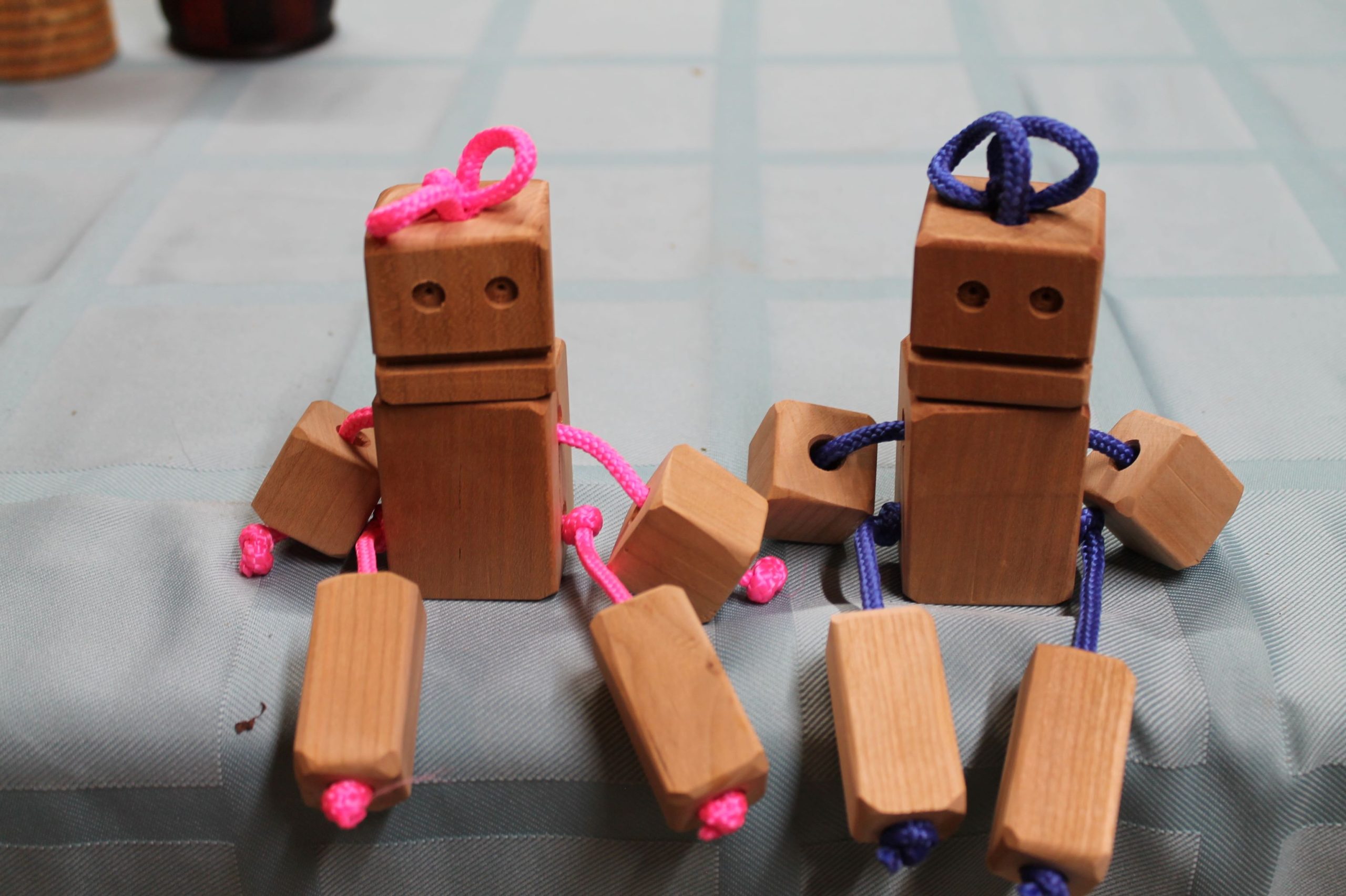 Block people-shelf sitters